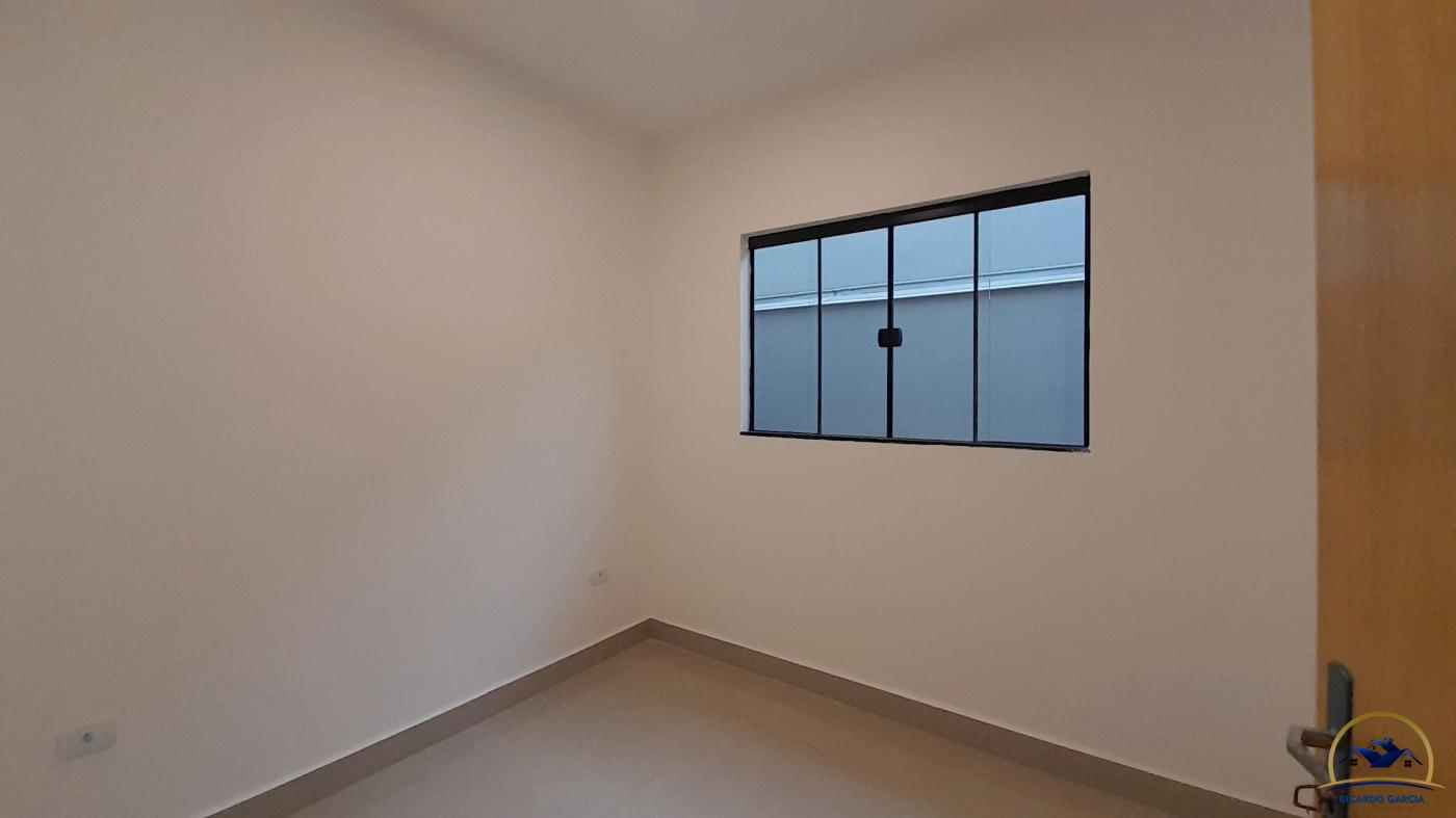 Casa à venda com 3 quartos, 1 suíte, 1 vaga e 80m² no Coliseu, Londrina (PR) — foto 12 de 17