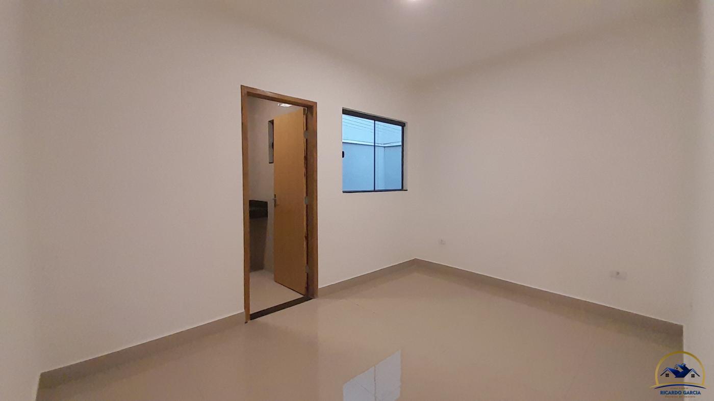 Casa à venda com 3 quartos, 1 suíte, 1 vaga e 80m² no Coliseu, Londrina (PR) — foto 13 de 17