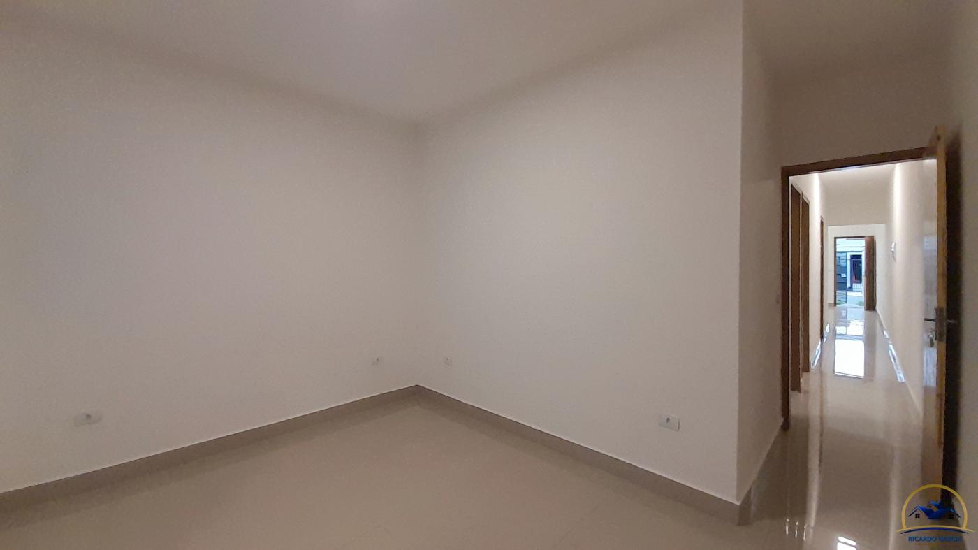 Casa à venda com 3 quartos, 1 suíte, 1 vaga e 80m² no Coliseu, Londrina (PR) — foto 14 de 17