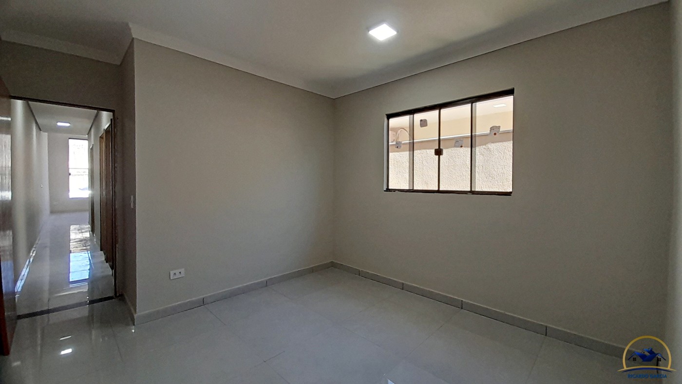Casa à venda com 3 quartos, 1 suíte e 80m² no Coliseu, Londrina (PR) — foto 10 de 12