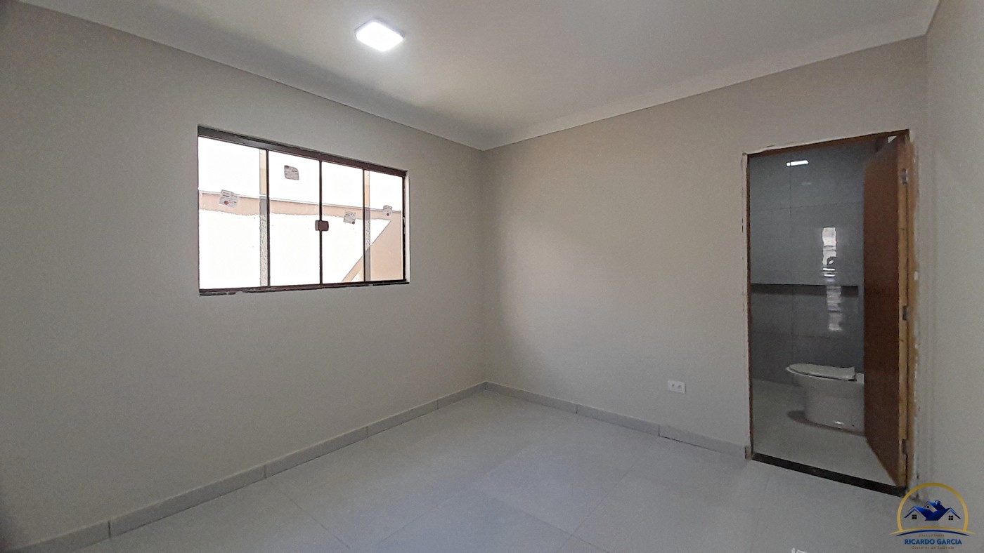 Casa à venda com 3 quartos, 1 suíte e 80m² no Coliseu, Londrina (PR) — foto 11 de 12