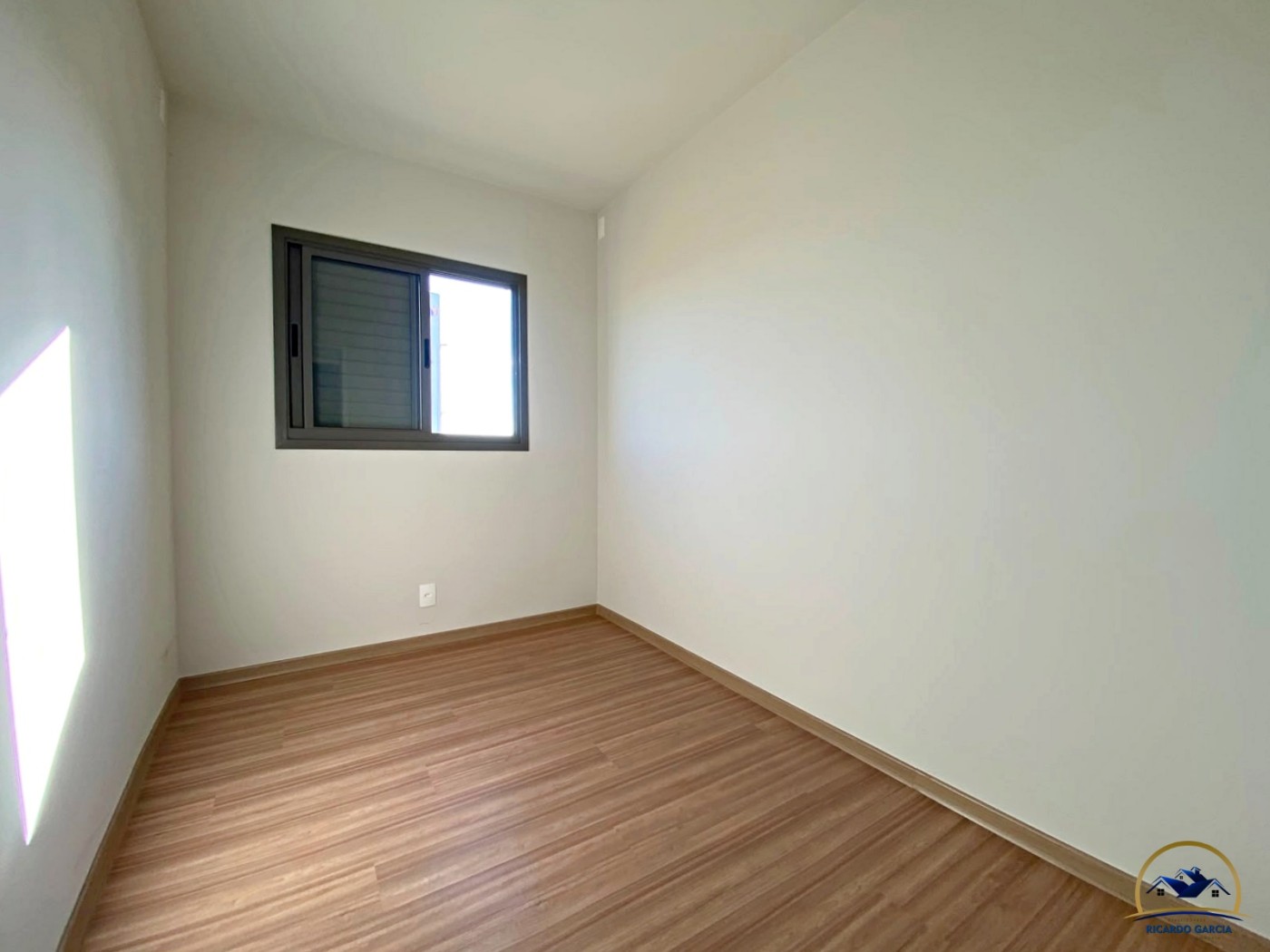 Apartamento à venda com 2 quartos, 1 banheiro, 1 vaga e 45m² no Jardim São Paulo II, Londrina (PR) — foto 9 de 11
