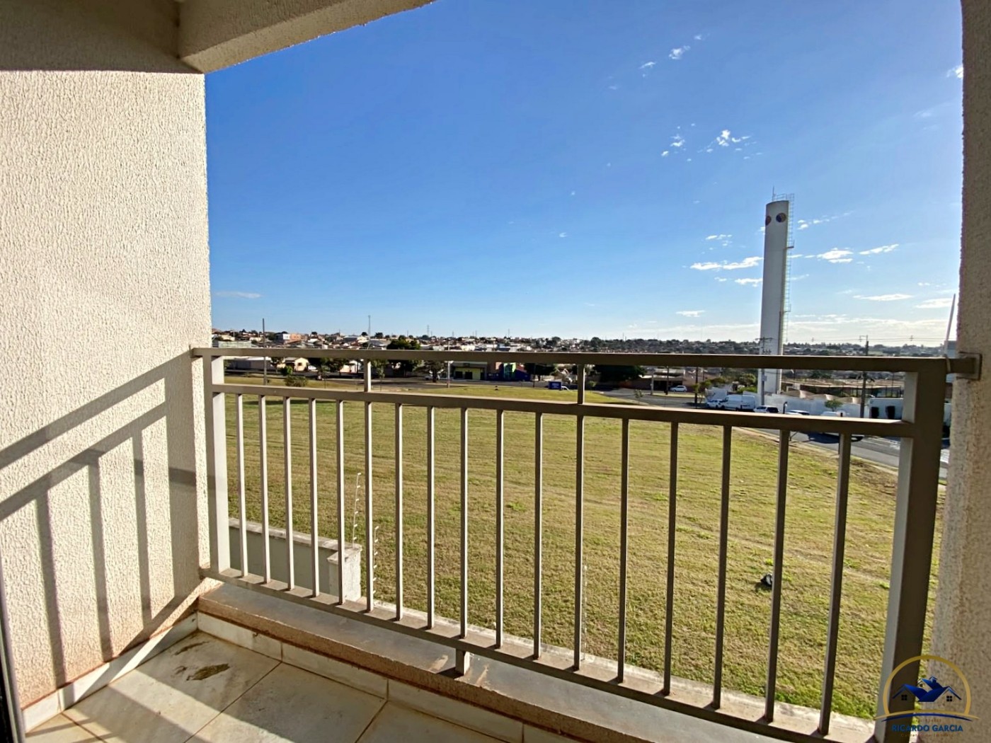 Apartamento à venda com 2 quartos, 1 banheiro, 1 vaga e 45m² no Jardim São Paulo II, Londrina (PR) — foto 3 de 11
