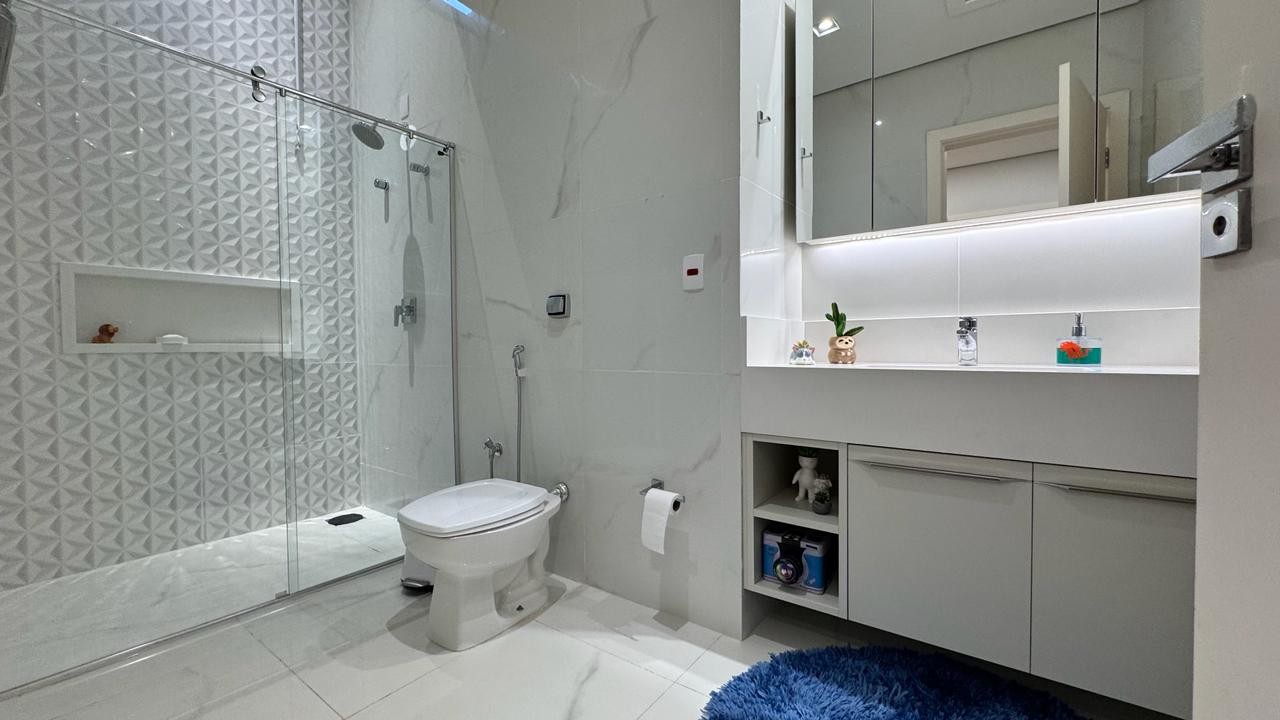 Casa à venda com 5 quartos, 3 suítes, 2 vagas e 280m² no Aragarça, Londrina (PR) — foto 3 de 30