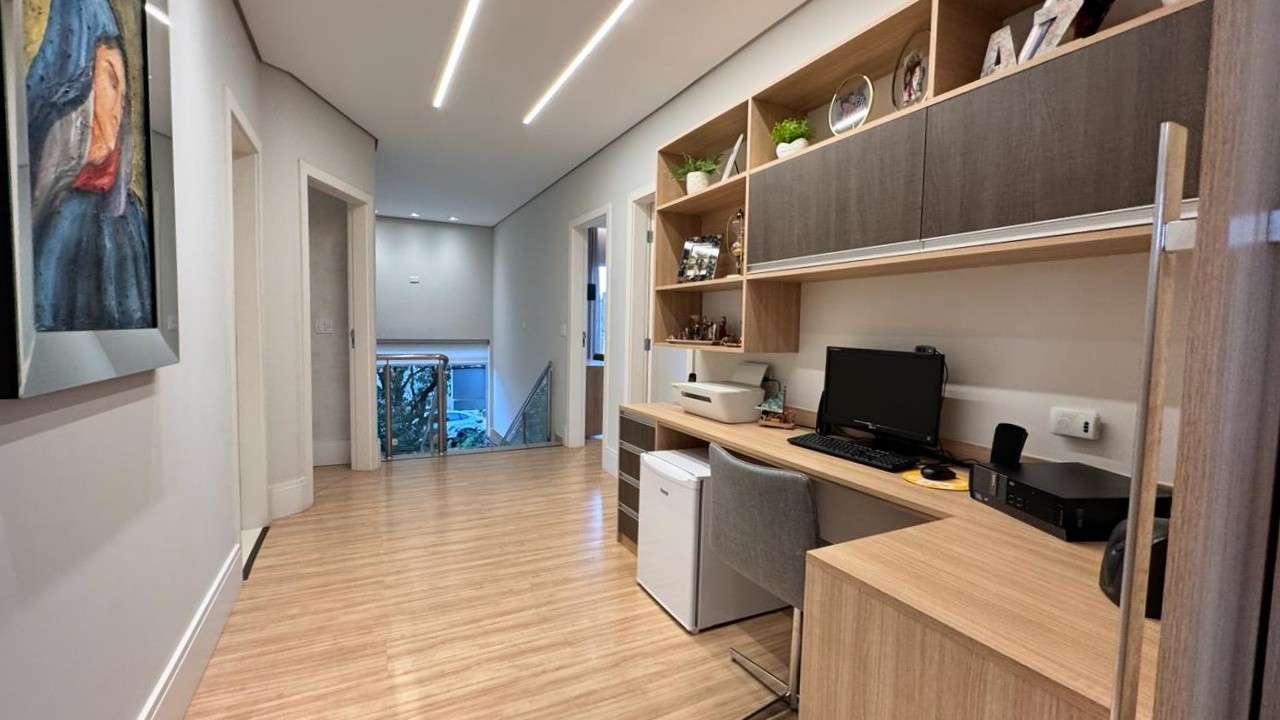 Casa à venda com 5 quartos, 3 suítes, 2 vagas e 280m² no Aragarça, Londrina (PR) — foto 8 de 30