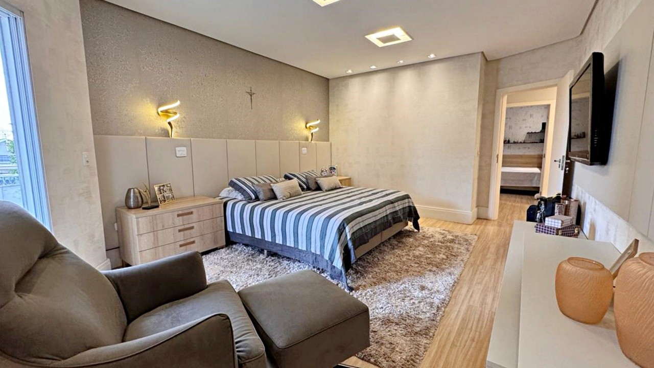 Casa à venda com 5 quartos, 3 suítes, 2 vagas e 280m² no Aragarça, Londrina (PR) — foto 10 de 30