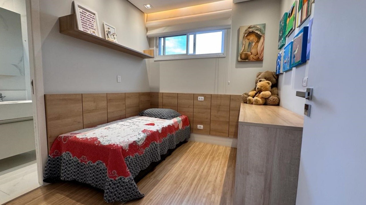 Casa à venda com 5 quartos, 3 suítes, 2 vagas e 280m² no Aragarça, Londrina (PR) — foto 17 de 30