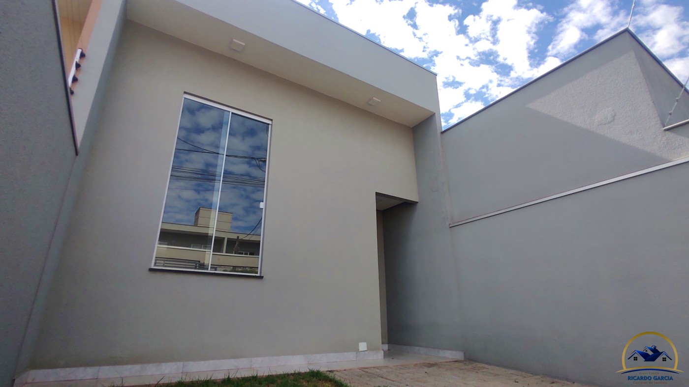 Casa à venda com 3 quartos, 2 banheiros, 1 vaga e 87m² no Jardim das Palmeiras, Londrina — foto principal
