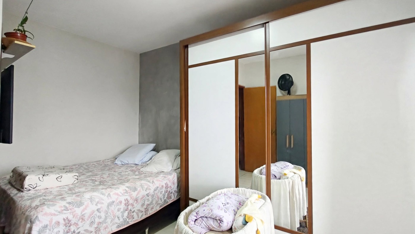 Casa à venda com 3 quartos, 1 suíte, 1 vaga e 149m² no Jardim Santiago II, Londrina (PR) — foto 17 de 21