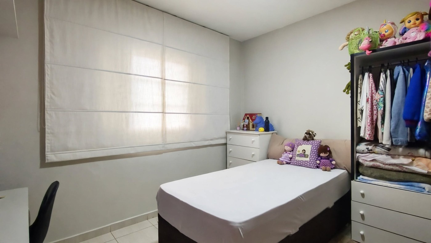 Casa à venda com 3 quartos, 1 suíte, 1 vaga e 149m² no Jardim Santiago II, Londrina (PR) — foto 14 de 21