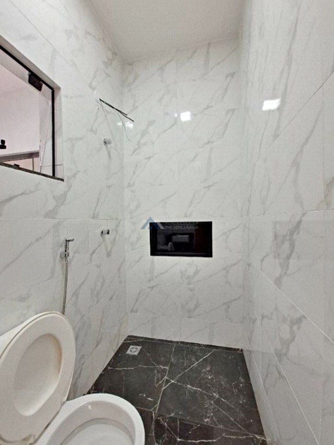 Casa à venda com 3 quartos, 1 suíte, 1 vaga e 80m² no Jardim Belle Ville, Londrina (PR) — foto 8 de 11