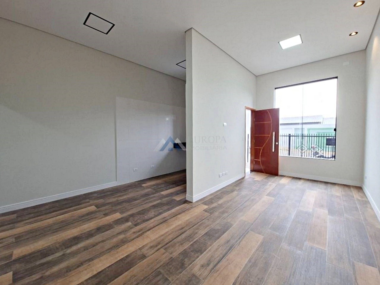Casa à venda com 3 quartos, 1 suíte, 1 vaga e 80m² no Jardim Belle Ville, Londrina (PR) — foto 4 de 11
